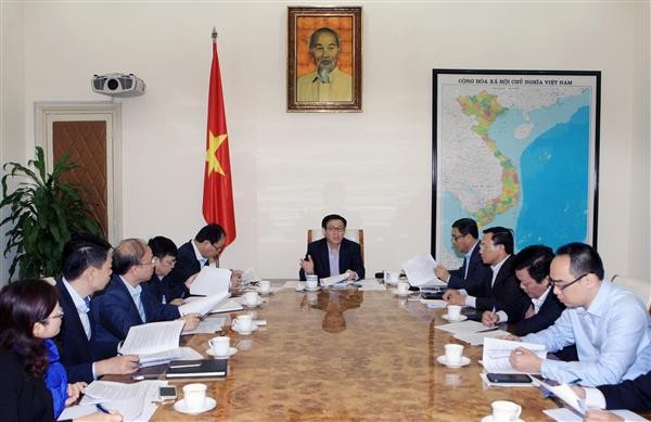 Vizepremierminister Vuong Dinh Hue: Behörde von Vertretern staatlicher Kredite in Unternehmen - ảnh 1